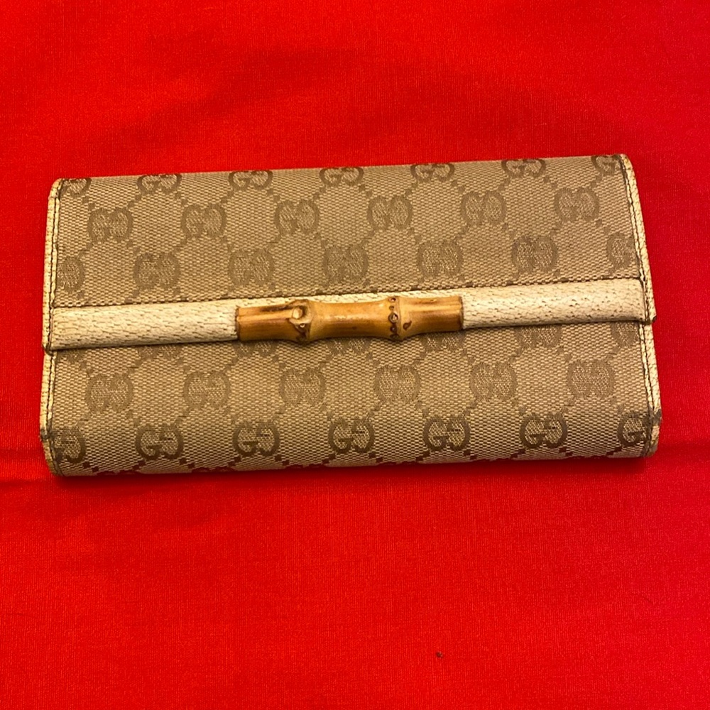 Vintage Gucci Bamboo Trifold